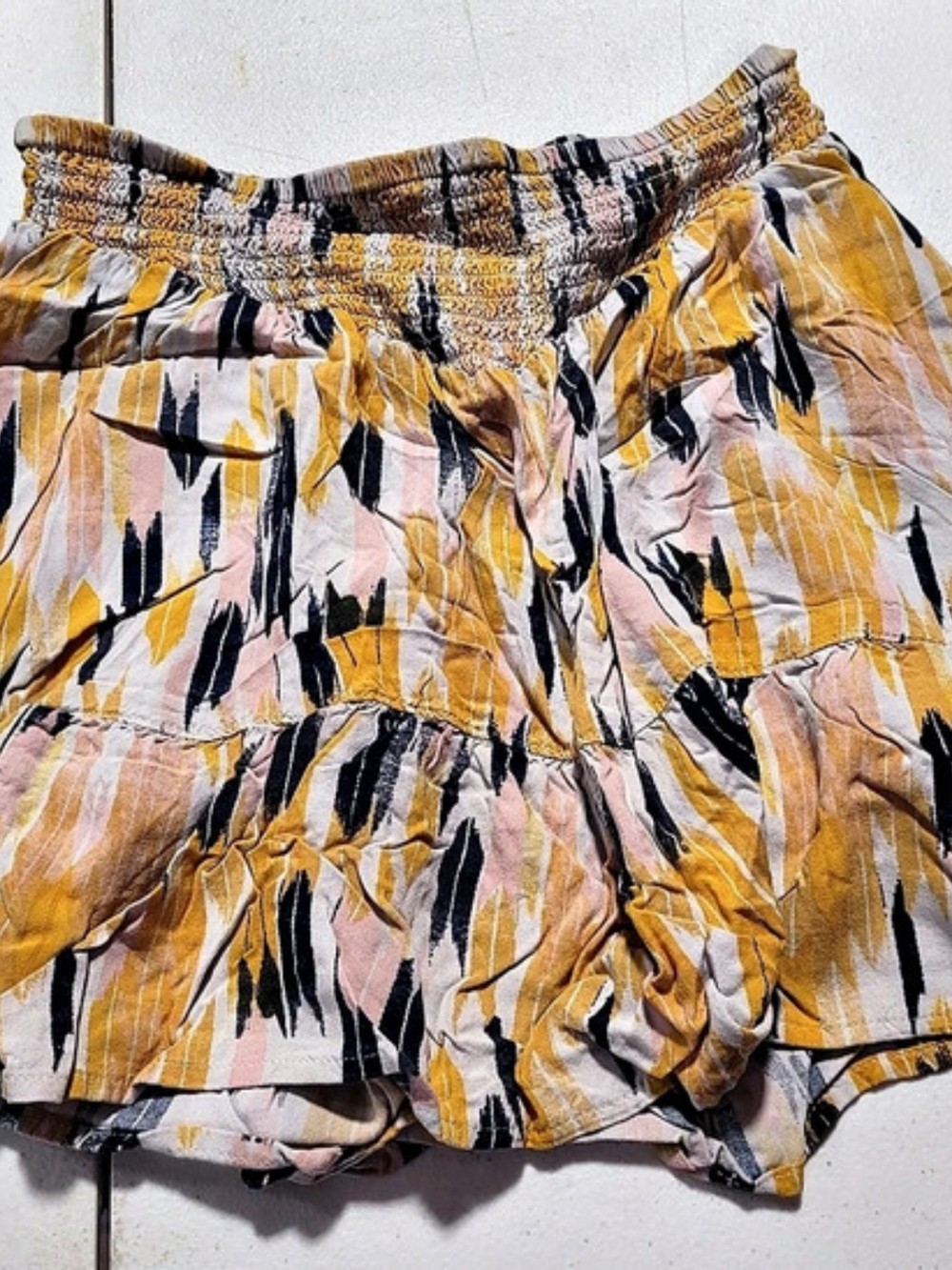 SO Tiered Mini Skirt Abstract Yellow & Pink Size Medium